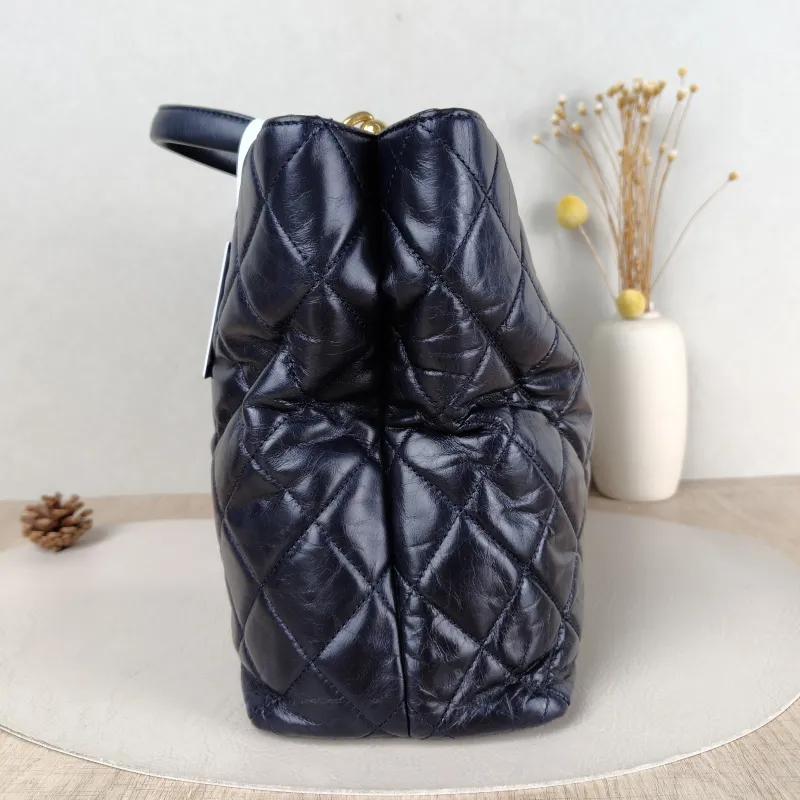 Chanel Top Handle Bag Top Handle Bag Navy Waxed Leather 32 × 12 × 23 cm 23 — detail view 11 of 13