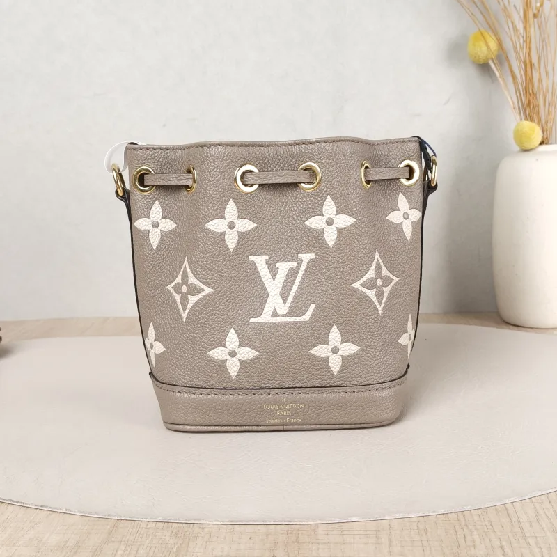 Louis Vuitton Crossbody Bag NANO NOÉ Bucket Bag Nano · White Empreinte Embossed Calfskin nano 13 × 10 × 16 cm — cover view 4 of 5