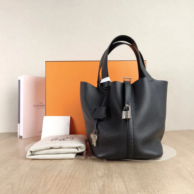 Hermès Top Handle Bag Picotin Lock 22 22 Black TC Calfskin Medium 22 × 18 × 21 cm k — cover view 2 of 6