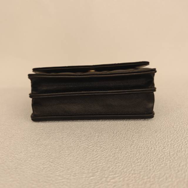Chanel Crossbody Bag22b woc Black Lambskin15.5 × 4.5 × 11 cm — cover view 5 of 5