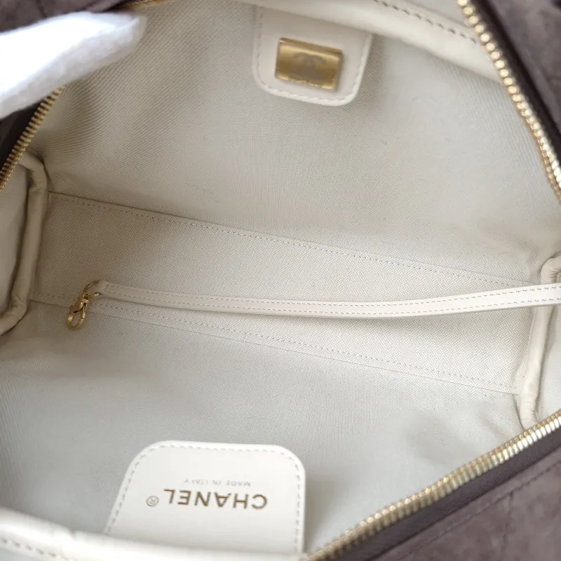 Chanel Shoulder Bag Bowling Bag Brown Suede Medium 30 × 9 × 17 cm — detail view 3 of 13