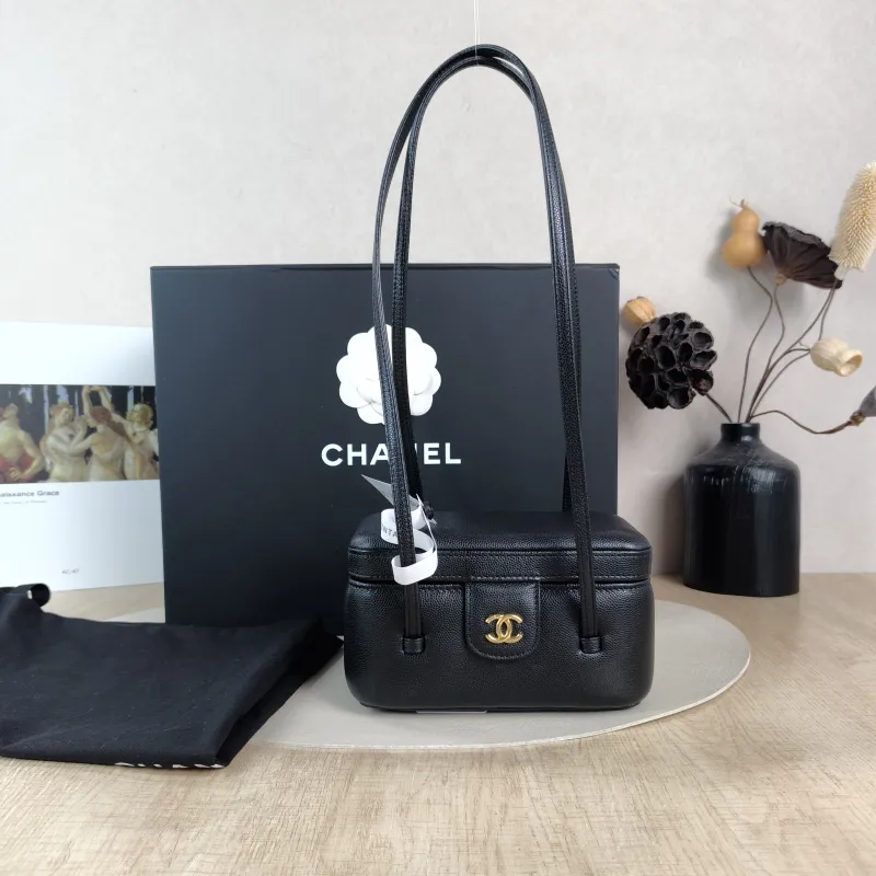 Chanel Shoulder Bag 26s preppy Shoulder Bag Black Grained Calfskin One Size 17 × 8 × 9.5 cm — cover view 5 of 6
