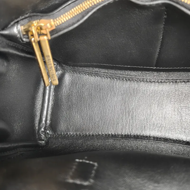 BALENCIAGA Crossbody Bag Bel air Black Calfskin Mini 23.5 × 8 × 17 cm — detail view 1 of 11
