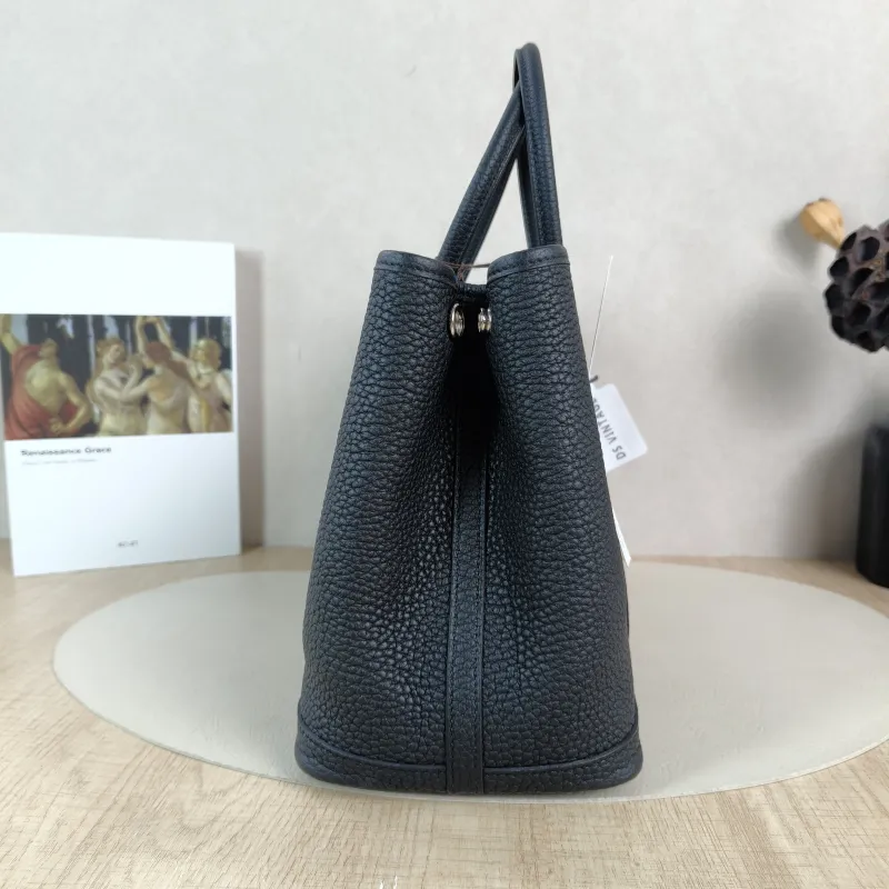 Hermès Top Handle Bag Garden Party 30 30Black Negonda Calfskin Medium30 × 13 × 21 cm — detail view 1 of 9