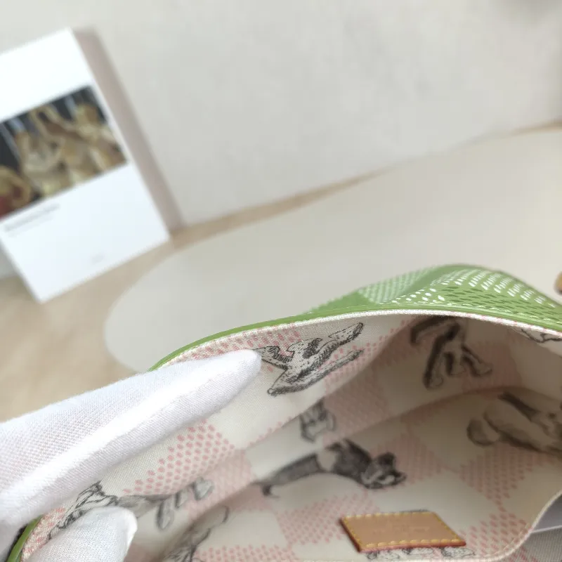Louis Vuitton Crossbody Bag MONTSOURIS Messenger Bag Tyler PVC Small 20 × 7 × 17 cm — detail view 9 of 14