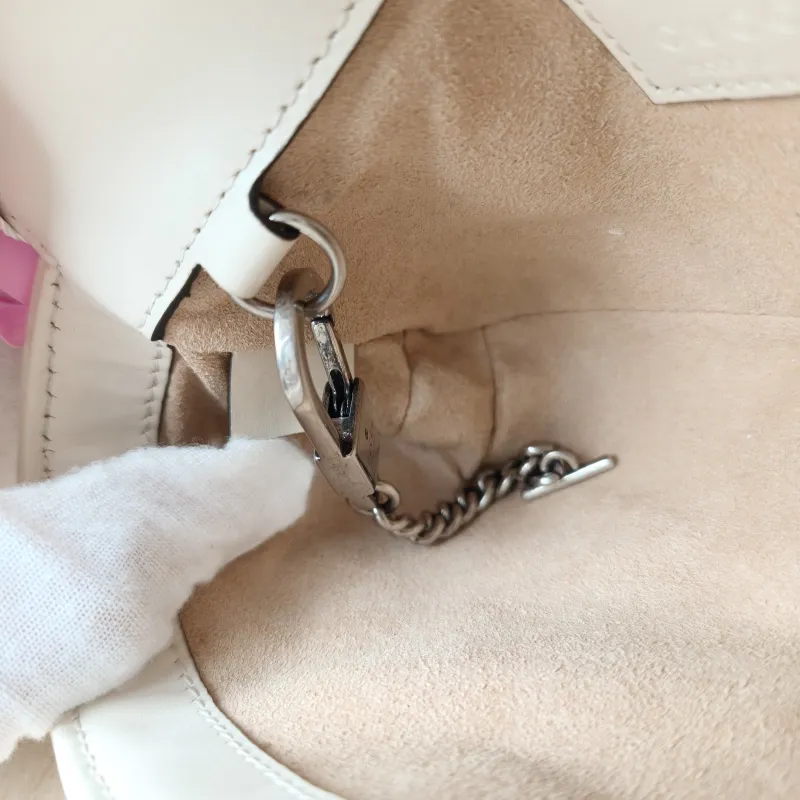 GUCCI Shoulder Bag GG Marmont Mini Marmont Mini g White Calfskin Mini 16.5 × 4.5 × 9.5 cm — detail view 3 of 13