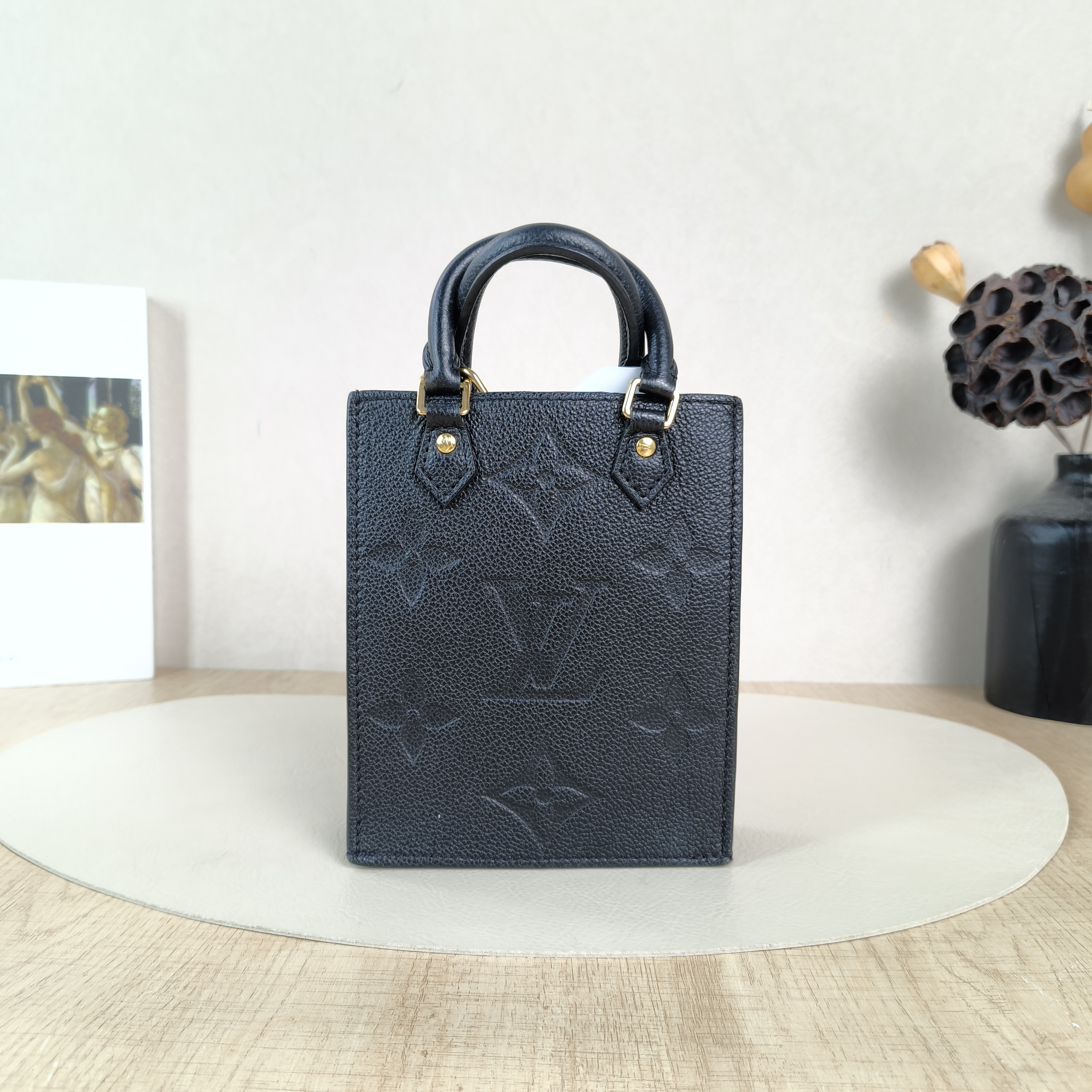 Louis Vuitton Crossbody Bag PETIT SAC PLAT Mini Black Calfskinmini14 × 5 × 17 cm