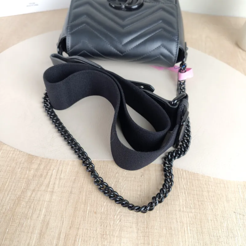 GUCCI Crossbody Bag GG Marmont Marmont Black Calfskin Mini 18 × 8 × 15 cm — detail view 5 of 10