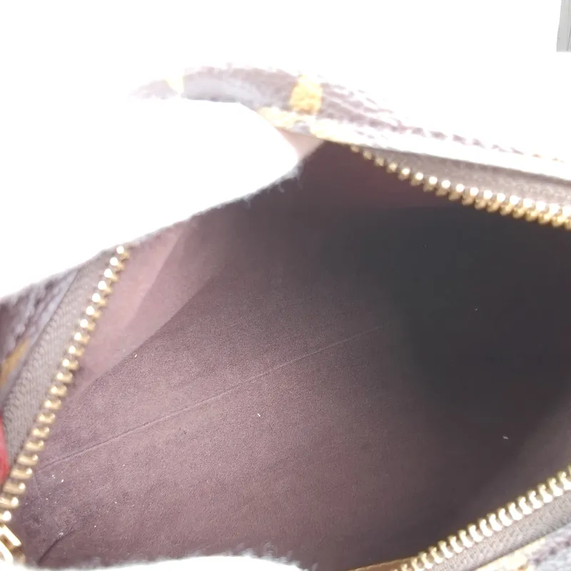 Louis Vuitton Crossbody Bag Side Trunk Box Monogram PVC Medium 23.5 × 8.5 × 16 cm — detail view 3 of 13