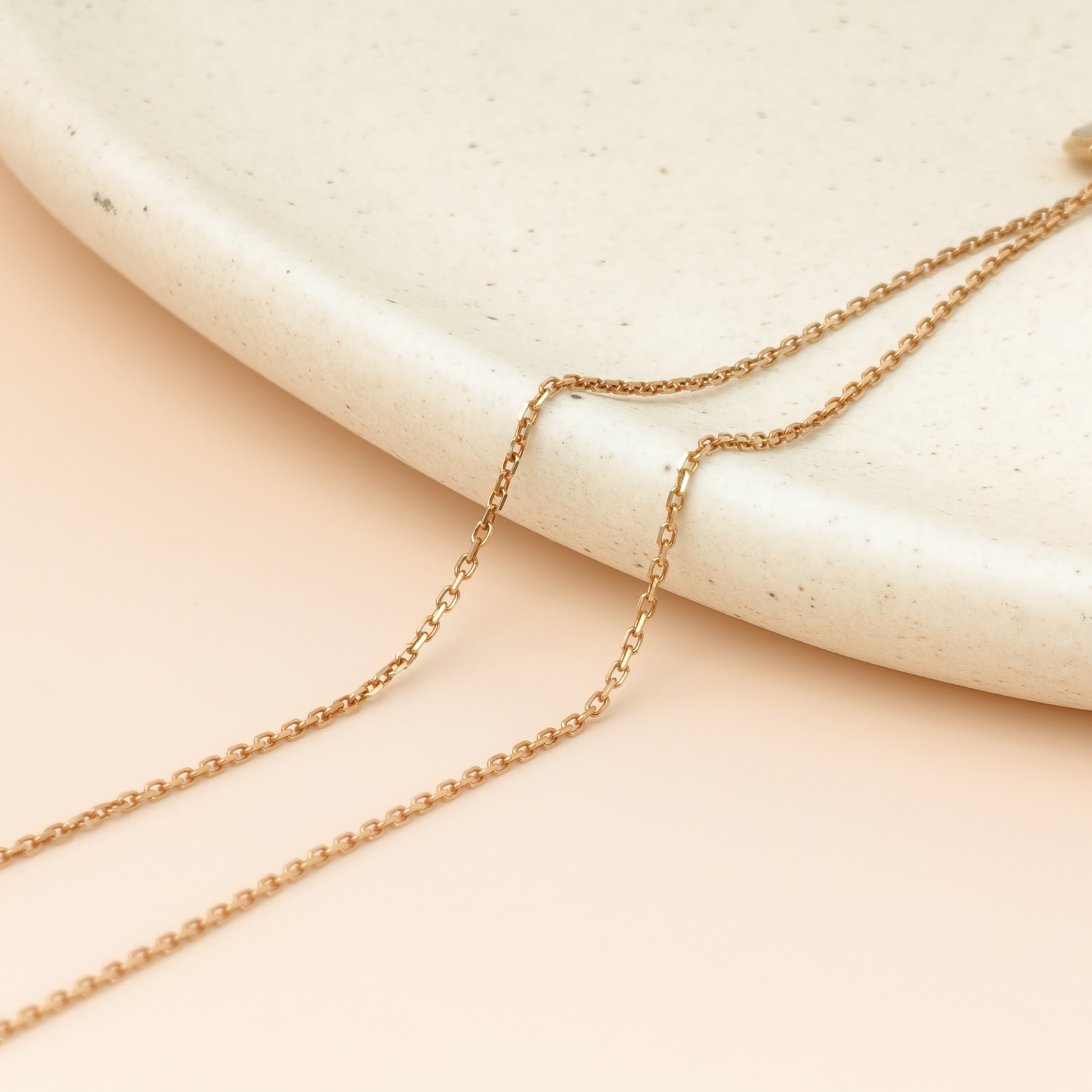 CARTIER Necklace Amulette de Necklace Pearl · White Mother-of-Pearl18KY ellow Gold Small12㎜ 38-41㎝ — cover view 9 of 10