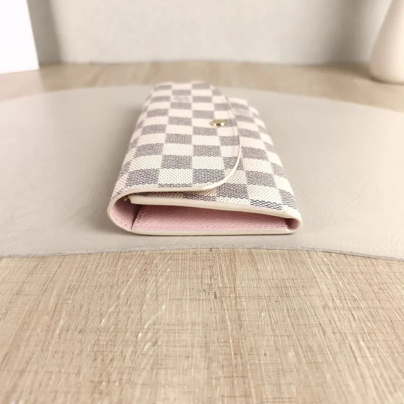 Louis Vuitton Wallet Edition Wallet PVC One Size 19 × 2 × 10 cm — detail view 2 of 10