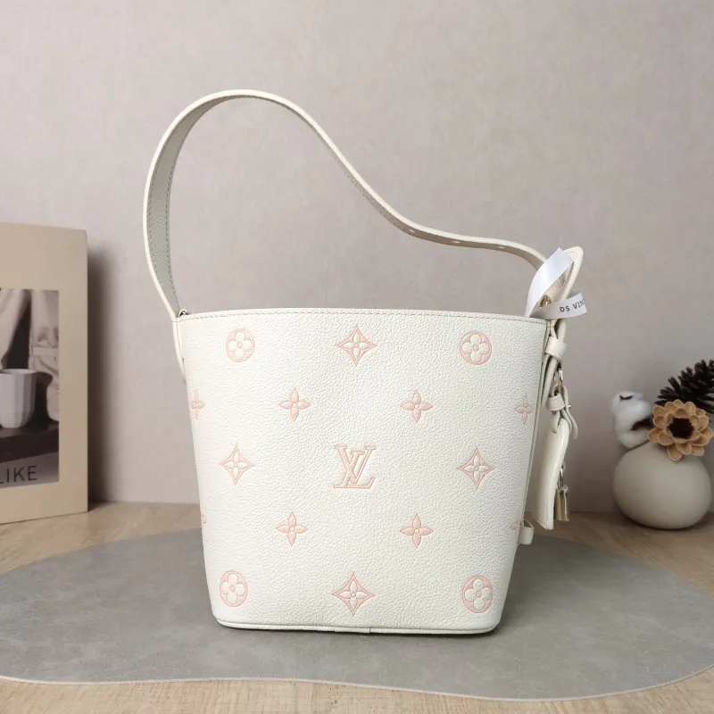 Louis Vuitton Top Handle Bag ALL IN BB White · Pink Calfskin BB 16 × 12 × 18 cm — detail view 3 of 11