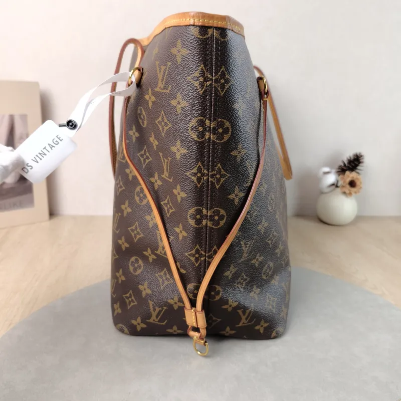 Louis Vuitton Shoulder Bag Neverfull Monogram PVC Large 39 × 19 × 32 cm — detail view 1 of 13