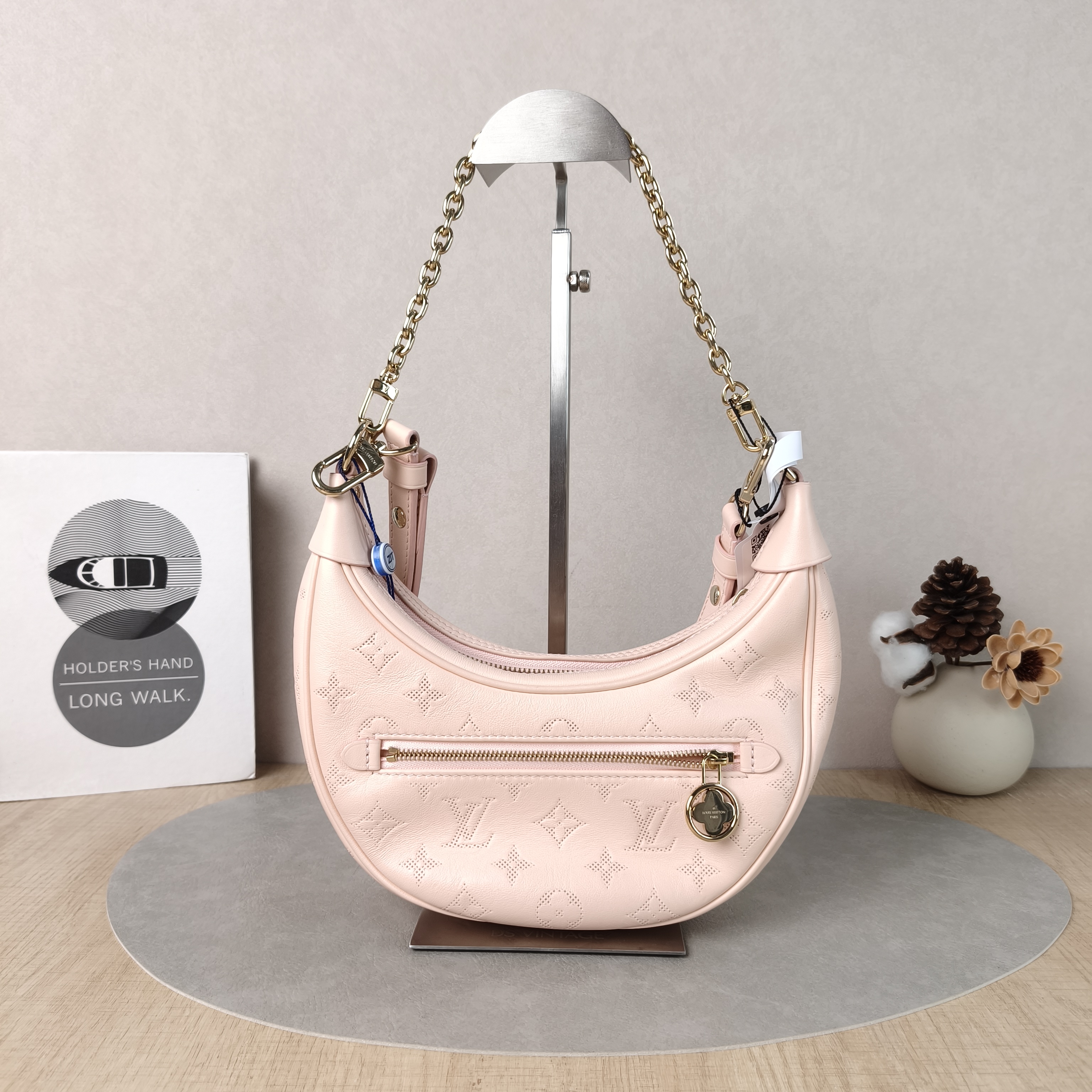 Louis Vuitton Crossbody Bag Loop Pink Calfskin Small23 × 6 × 13 cm