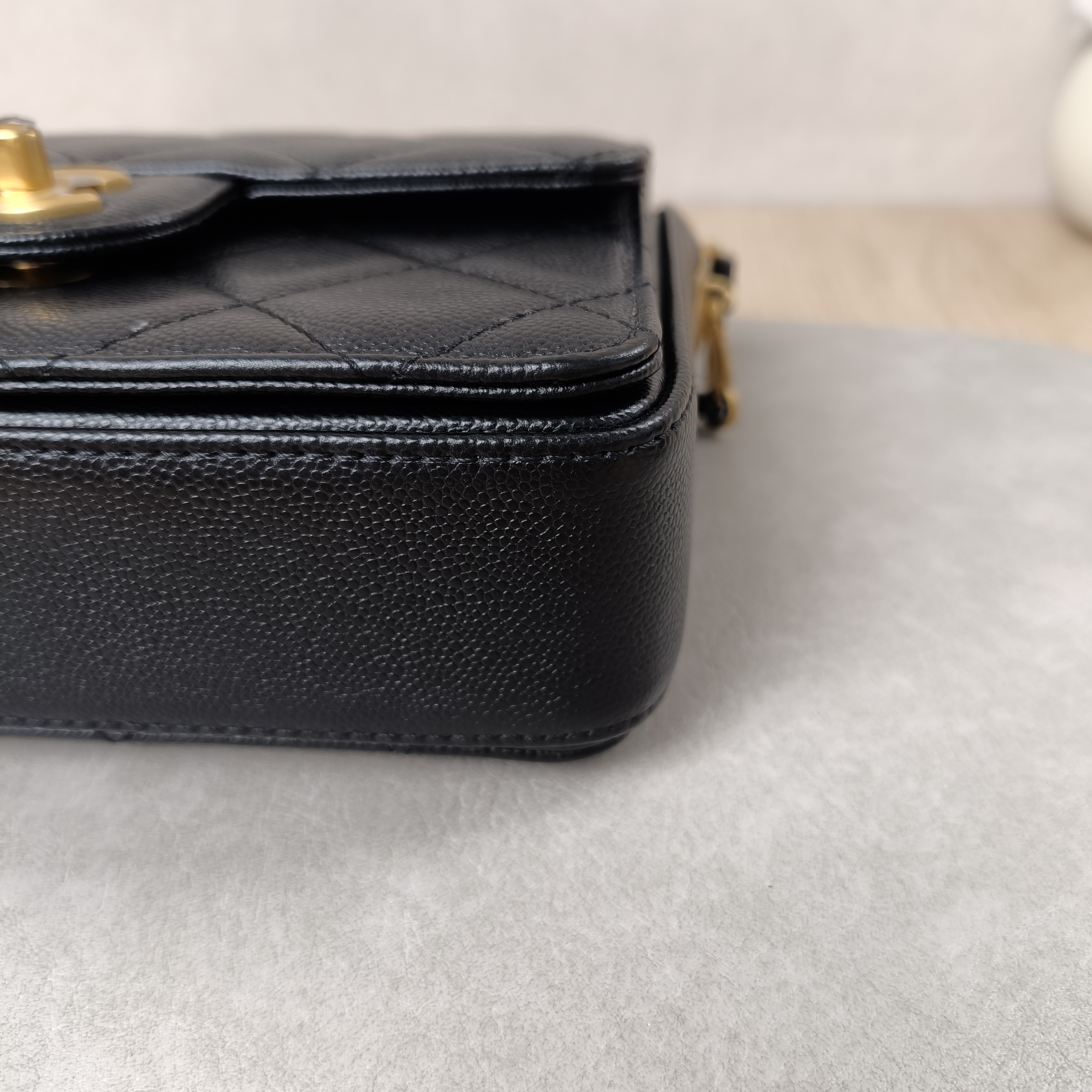 Chanel Crossbody Bag 24k Black Grained Calfskinmini19 × 4.5 × 14 cm — cover view 5 of 10
