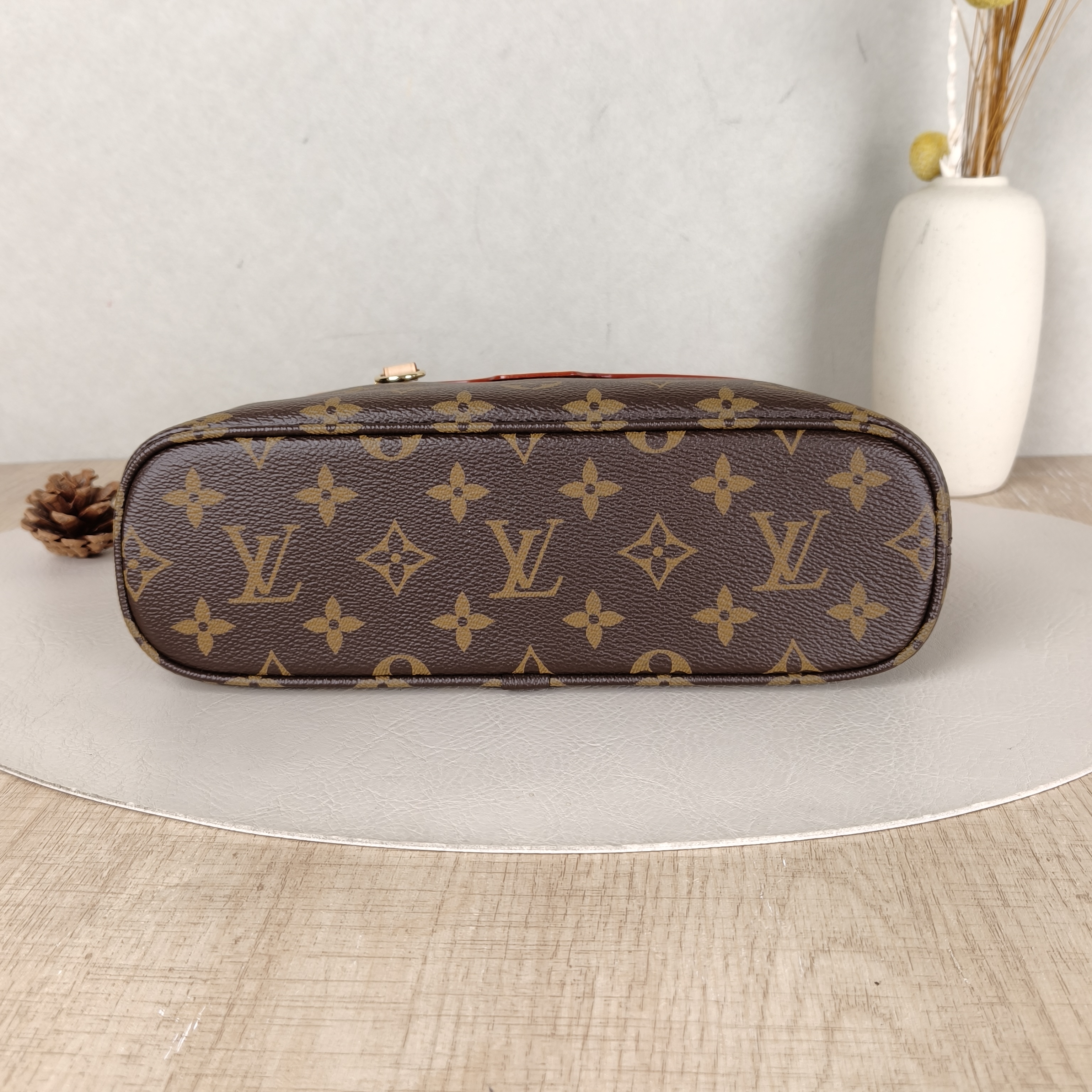 Louis Vuitton Shoulder Bag Lineup Monogram PVCBB25.5 × 10 × 22 cm — cover view 3 of 5