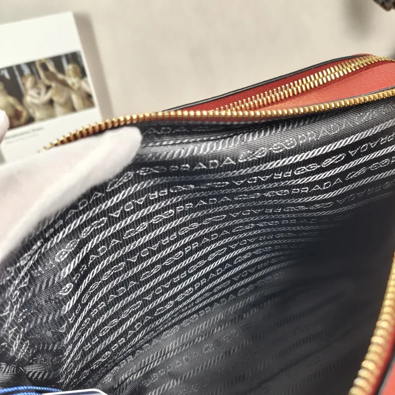 PRADA Crossbody Bag Camera Bag Red Calfskin One Size 24 × 9 × 16 cm — detail view 10 of 10