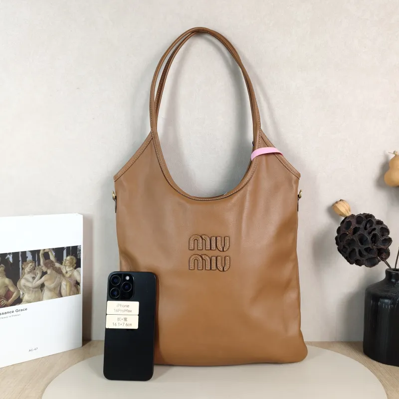 Miumiu Shoulder Bag IVY Tote Shopping Tote CC alfskin Medium 35*40 — cover view 4 of 5