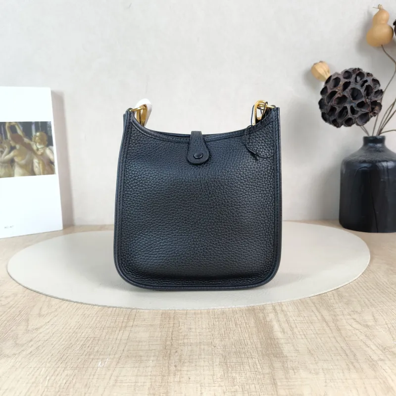 Hermès Crossbody Bag Evelyne Mini 16 Mini 16 Black Taurillon Clemence TC Calfskin Mini 17 × 5.5 × 18 cm Y — cover view 4 of 5