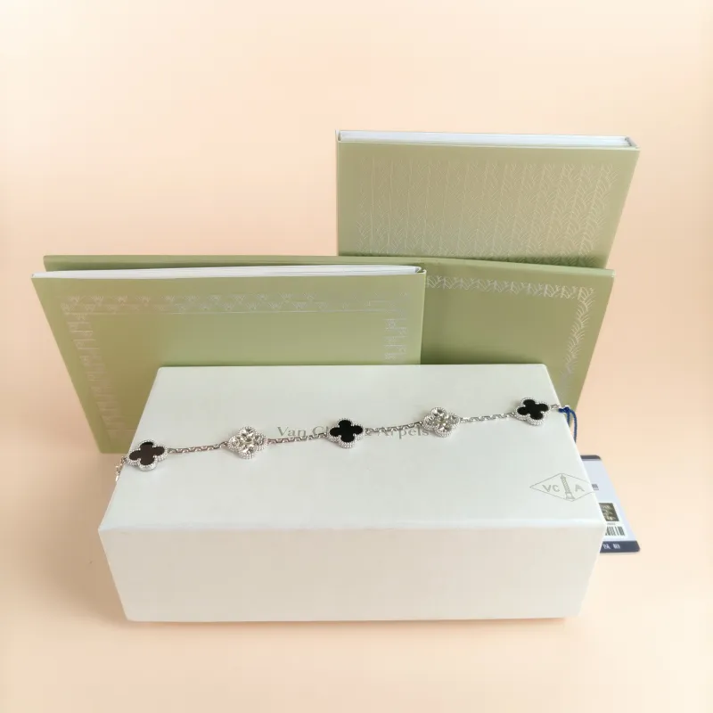 Van Cleef & Arpels Bracelet Alhambra Alhambra Collection Five-Motif Bracelet 18KW hite Gold Vintage Small 1.5 × 1.5 × 19 cm — cover view 5 of 9