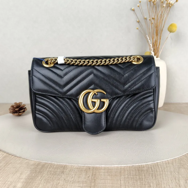 GUCCI Crossbody Bag GG Marmont Medium Marmont 26 Black CC alfskin Medium 26 × 7 × 15 cm