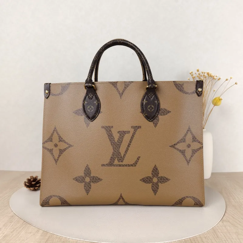 Louis Vuitton Shoulder Bag Onthego Medium Monogram PVC Medium35 × 14 × 27 cm — cover view 5 of 5