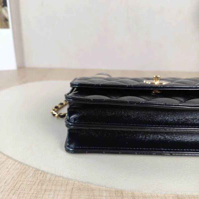 Chanel Crossbody Bag woc Black Waxed Leather One Size19 × 7 × 11 cm — detail view 1 of 12