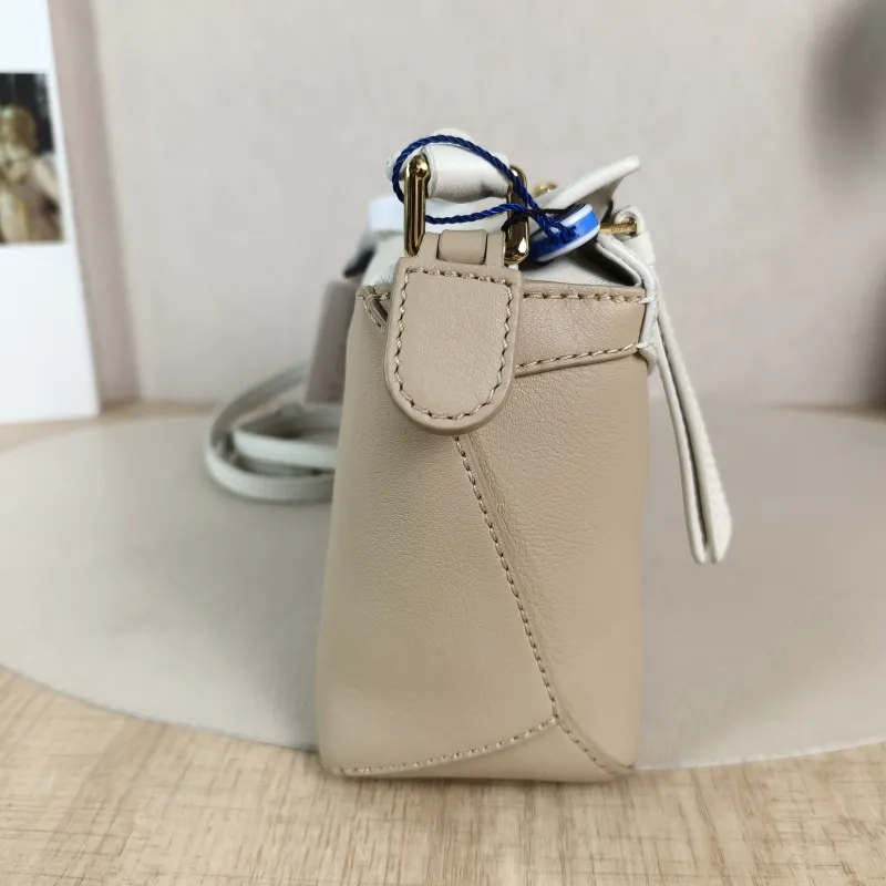 LOEWE Crossbody Bag Puzzle Beige Taupe Calfskin Mini 18 × 8 × 12.5 cm — detail view 9 of 10