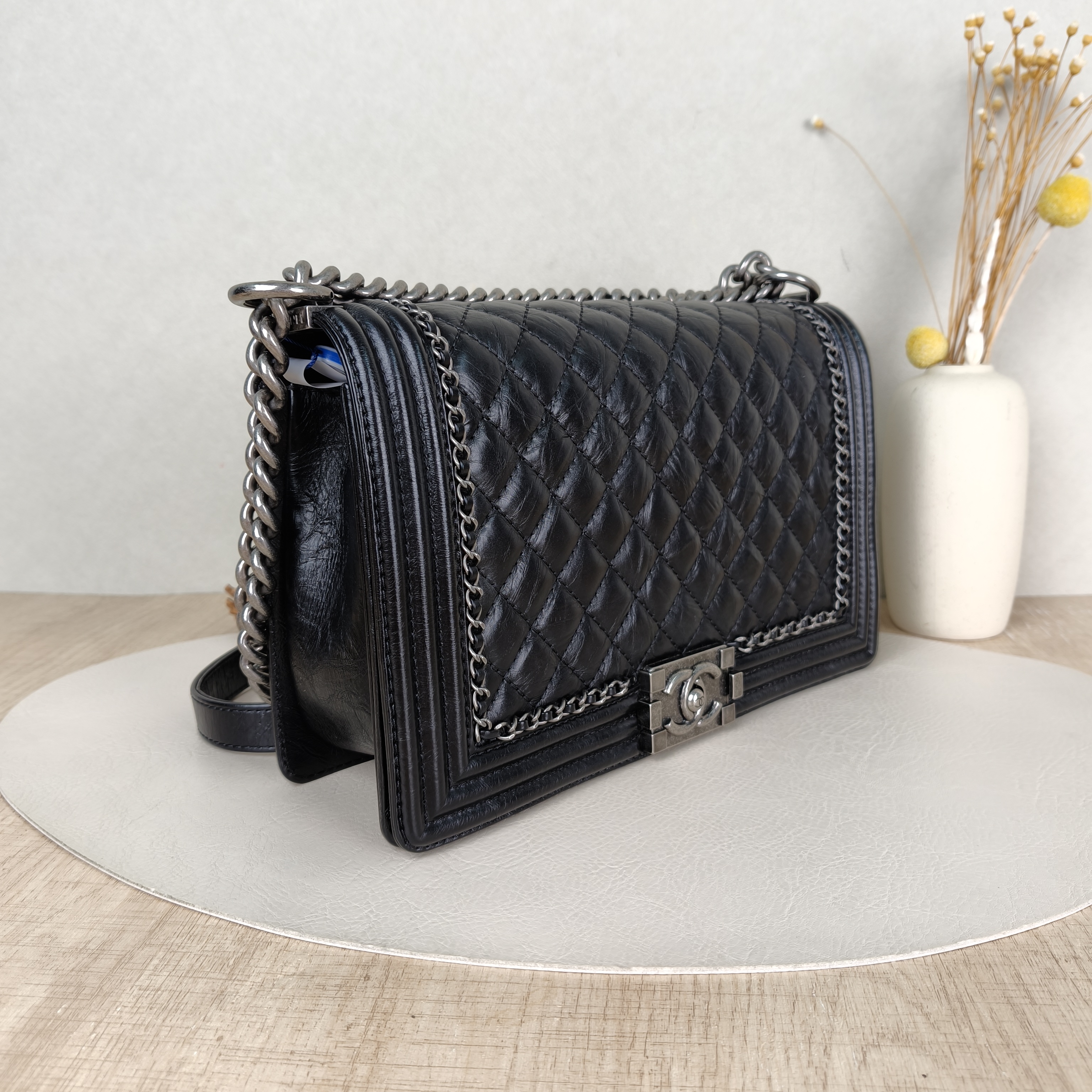 Chanel Crossbody Bag Le BoyBlack Calfskin Large28 × 7.5 × 17.5 cm — cover view 3 of 6