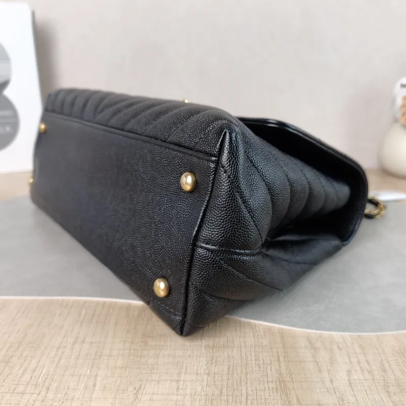 Chanel Top Handle Bag Coco Handle​ Black with Gold-Tone Hardware V Grained Calfskin Medium 29 × 12 × 18 cm 26 — detail view 10 of 15