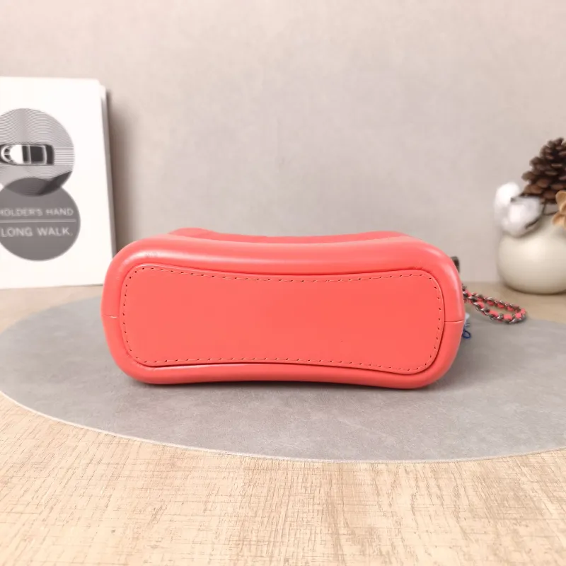 Chanel Crossbody Bag Gabrielle Gabrielle Bag Red CC alfskin Small20 × 8 × 15 cm — cover view 5 of 5