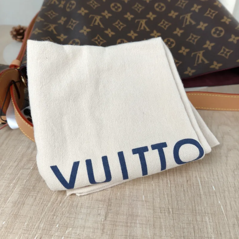 Louis Vuitton Top Handle Bag ALL IN Monogram PVC Large 26 × 18 × 31 cm — detail view 5 of 11