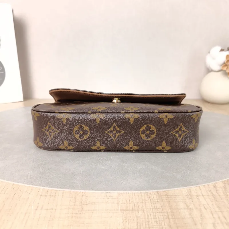 Louis Vuitton Crossbody Bag IVY Monogram PVC Small23.5 × 4.3 × 12 cm — cover view 3 of 6