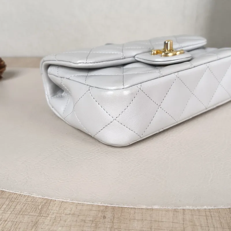 Chanel Crossbody Bag Grey Lambskin One Size19 × 5 × 12.5 cm — detail view 3 of 13