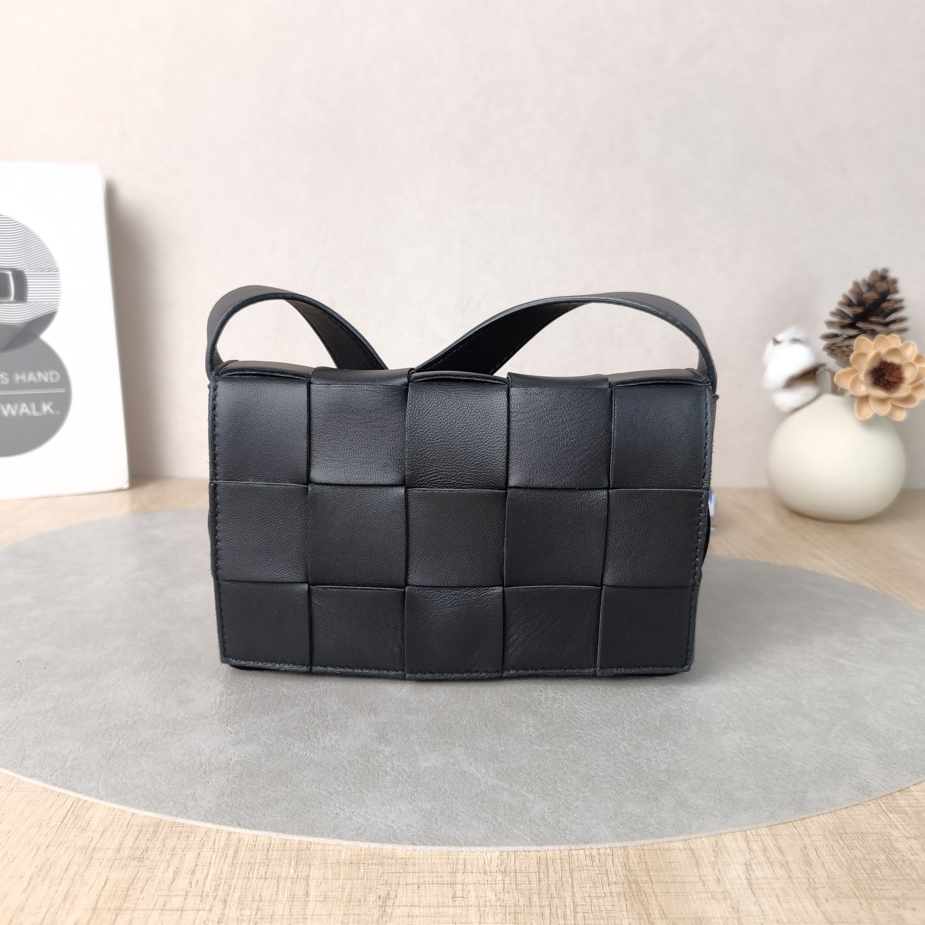 Bottega Veneta Crossbody Bag Cassette Woven