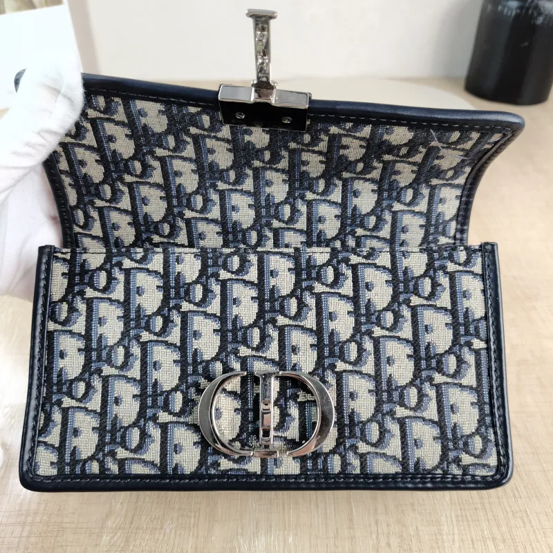 DIOR Crossbody Bag 30 Montaigne East-West 30 Blue Canvas， Small 21 × 6 × 12 cm — detail view 9 of 13