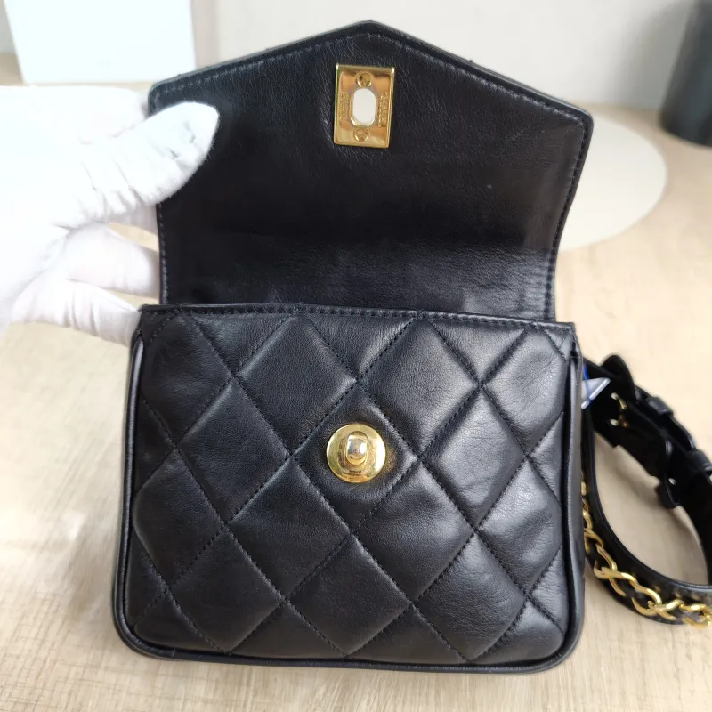 Chanel Belt Bag Belt Bag Black Calfskin One Size15 × 3 × 12 cm — detail view 11 of 12