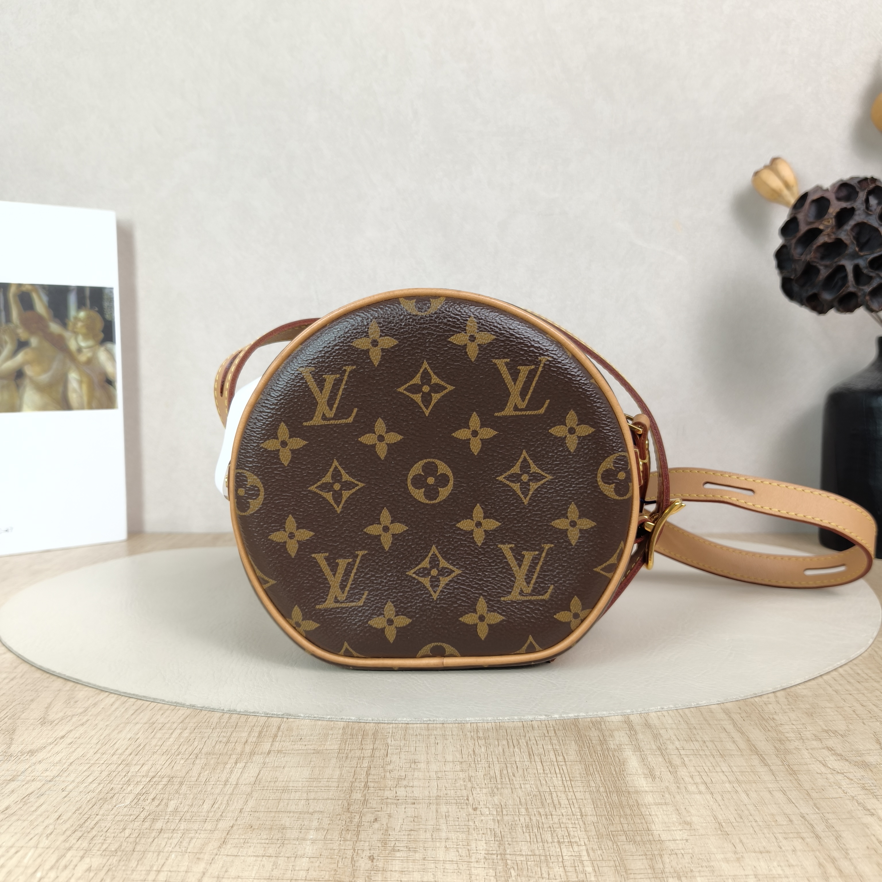 Louis Vuitton Crossbody Bag BOITE CHAPEAU SOUPLE Monogram PVC Small17 × 8 × 17 cm