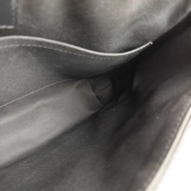 Louis Vuitton Crossbody Bag District Messenger Bag Monogram PVC Small 25 × 7 × 22 cm — detail view 9 of 11