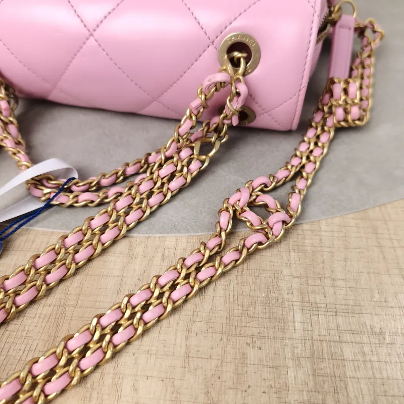 Chanel Backpack23p Pinkado Backpack Pink Calfskin One Size19 × 6 × 19 cm — detail view 13 of 18