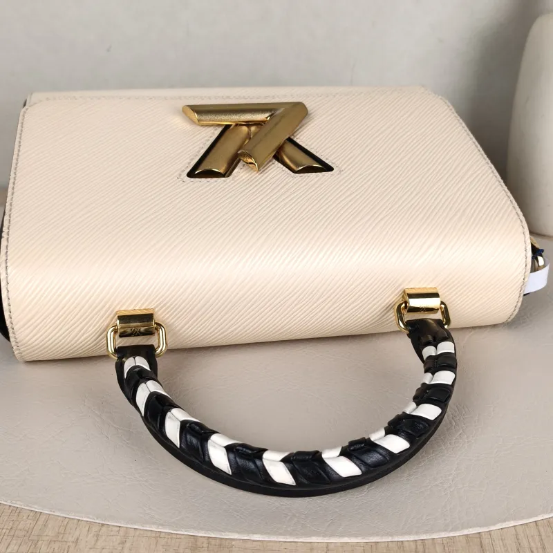 Louis Vuitton Crossbody Bag Twist Colorblock Epi Embossed Calfskin Medium23 × 9.5 × 17 cm — detail view 7 of 11