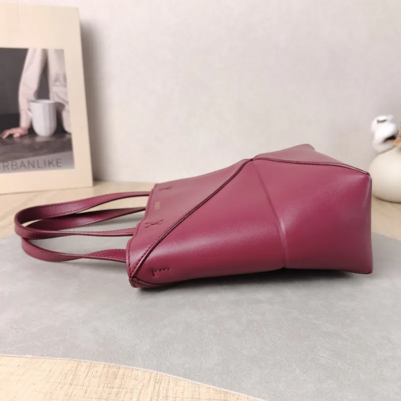 LOEWE Crossbody Bag Puzzle Fold Shopping Tote Red Calfskin Mini 16.5 × 9.5 × 20 cm — detail view 5 of 10