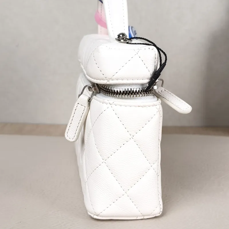 Chanel Crossbody Bag lp Box Bag Top Handle Crossbody Bag White Calfskin One Size 19.5 × 5 × 17 cm — detail view 4 of 13