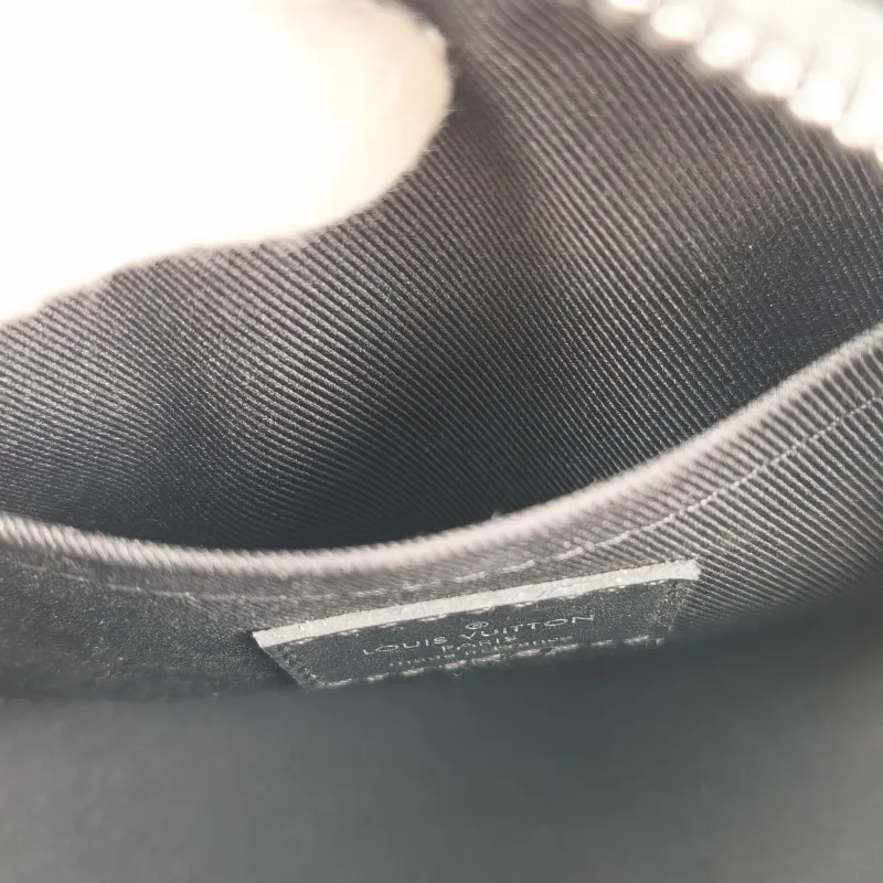 Louis Vuitton Crossbody Bag SOFT TRUNK Box PV Cmini18.5 × 8 × 13 cm — detail view 4 of 11