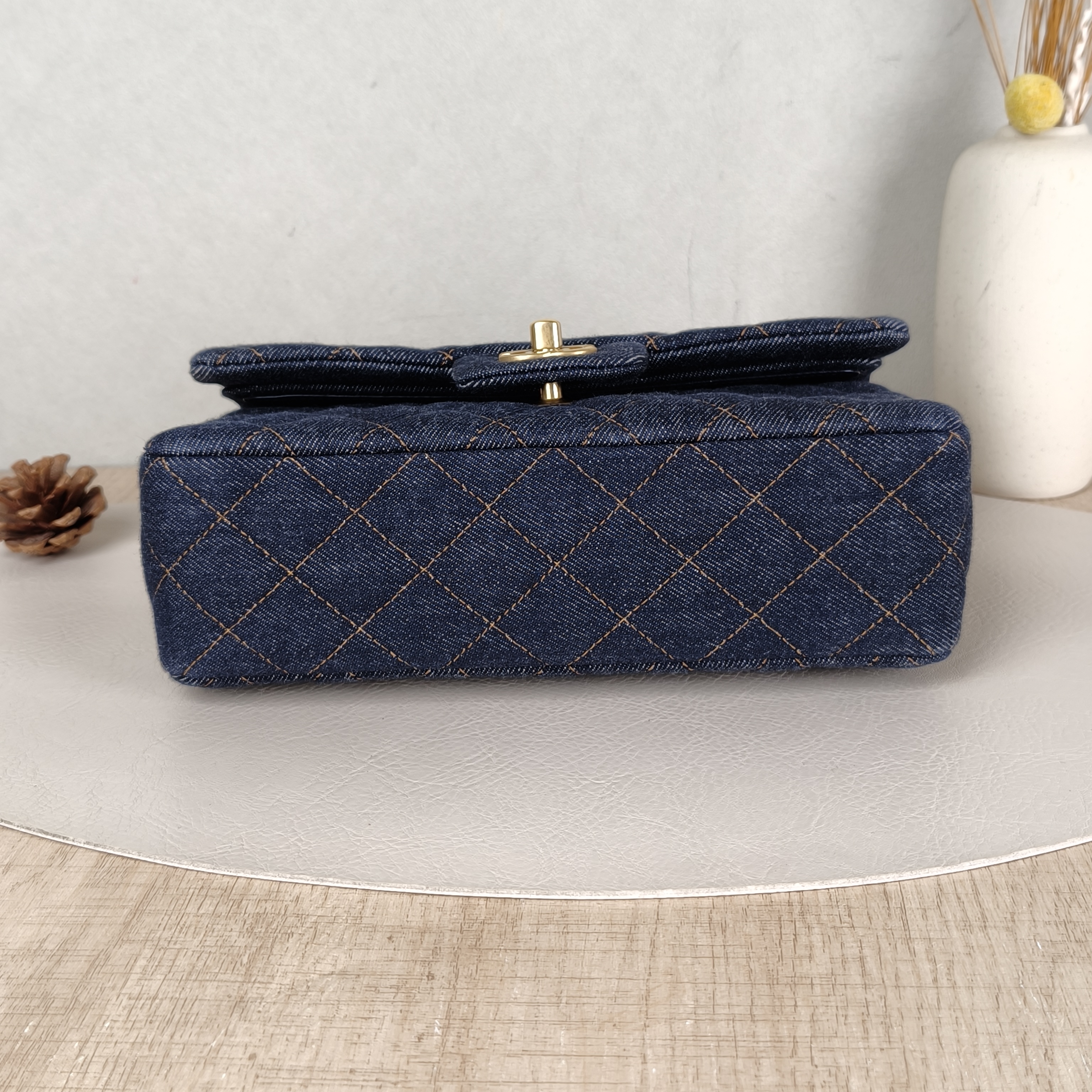 Chanel Crossbody Bag Classic Flap CF Navy Small23 × 6 × 14.5 cm — cover view 3 of 5