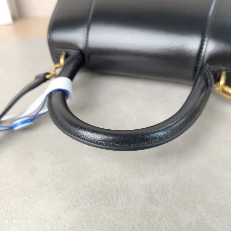 BALENCIAGA Crossbody Bag Hourglass Hourglass Bag Black Calfskin S 23 × 10 × 14 cm — detail view 1 of 14