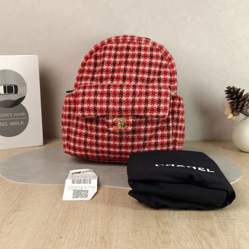 Chanel Backpack Collection Backpack Red One Size 23 × 9 × 23 cm — cover view 4 of 6