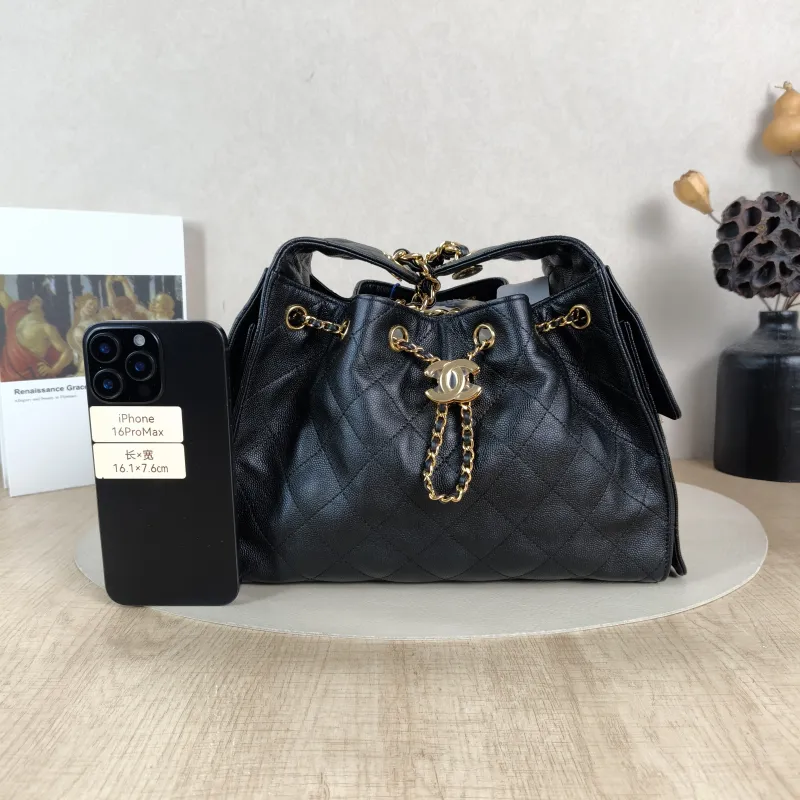Chanel Shoulder Bag25Bag Black Grained Calfskin Small26 × 14 × 30 cm — cover view 4 of 6