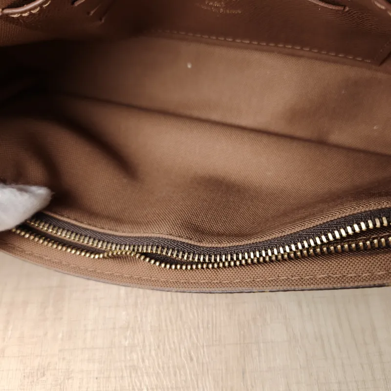 Louis Vuitton Crossbody Bag IVY Monogram PVC Small23.5 × 4.3 × 12 cm — detail view 10 of 13
