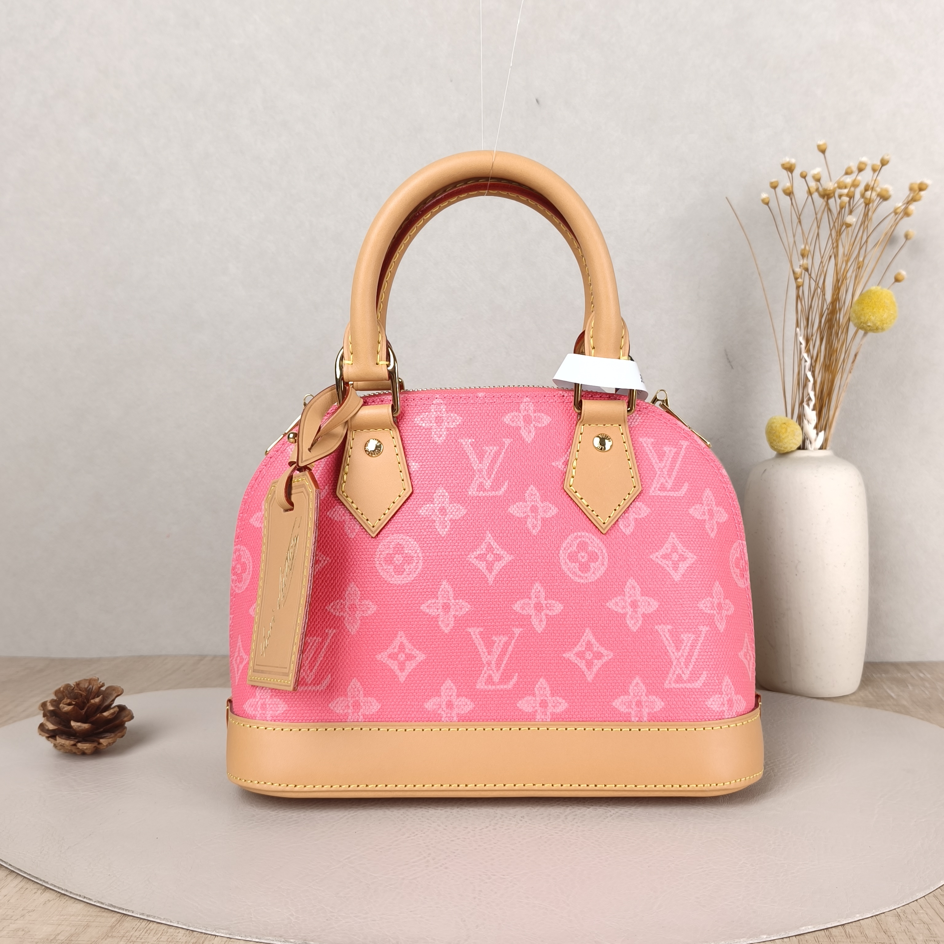 Louis Vuitton Top Handle Bag Alma BB Pink PVCBB23.5 × 11.5 × 17.5 cm
